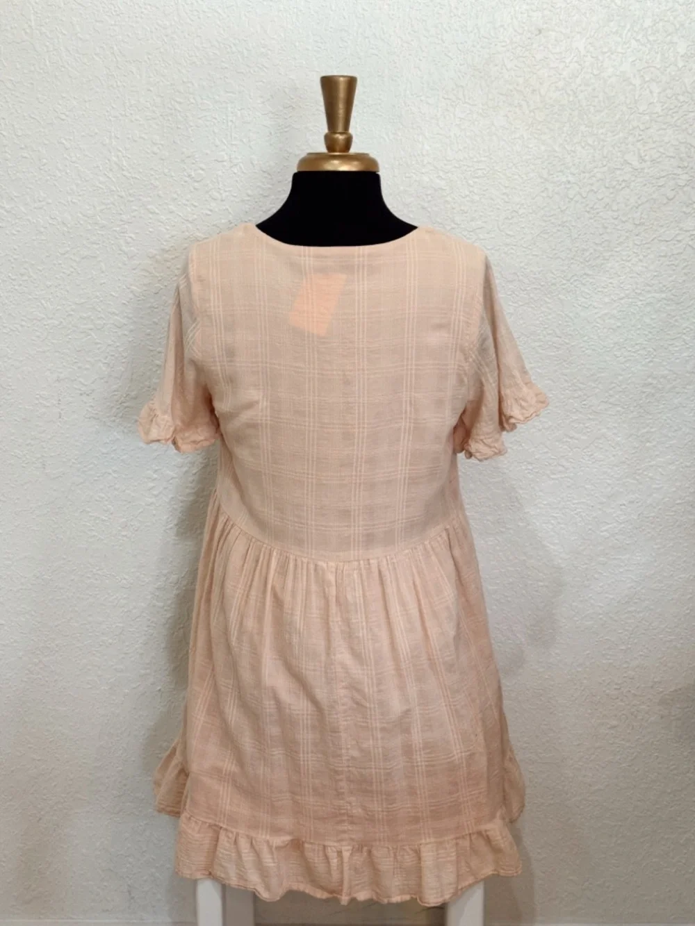 Doe & Rae Peach Pink Ruffle Dress - Picture 3 of 4